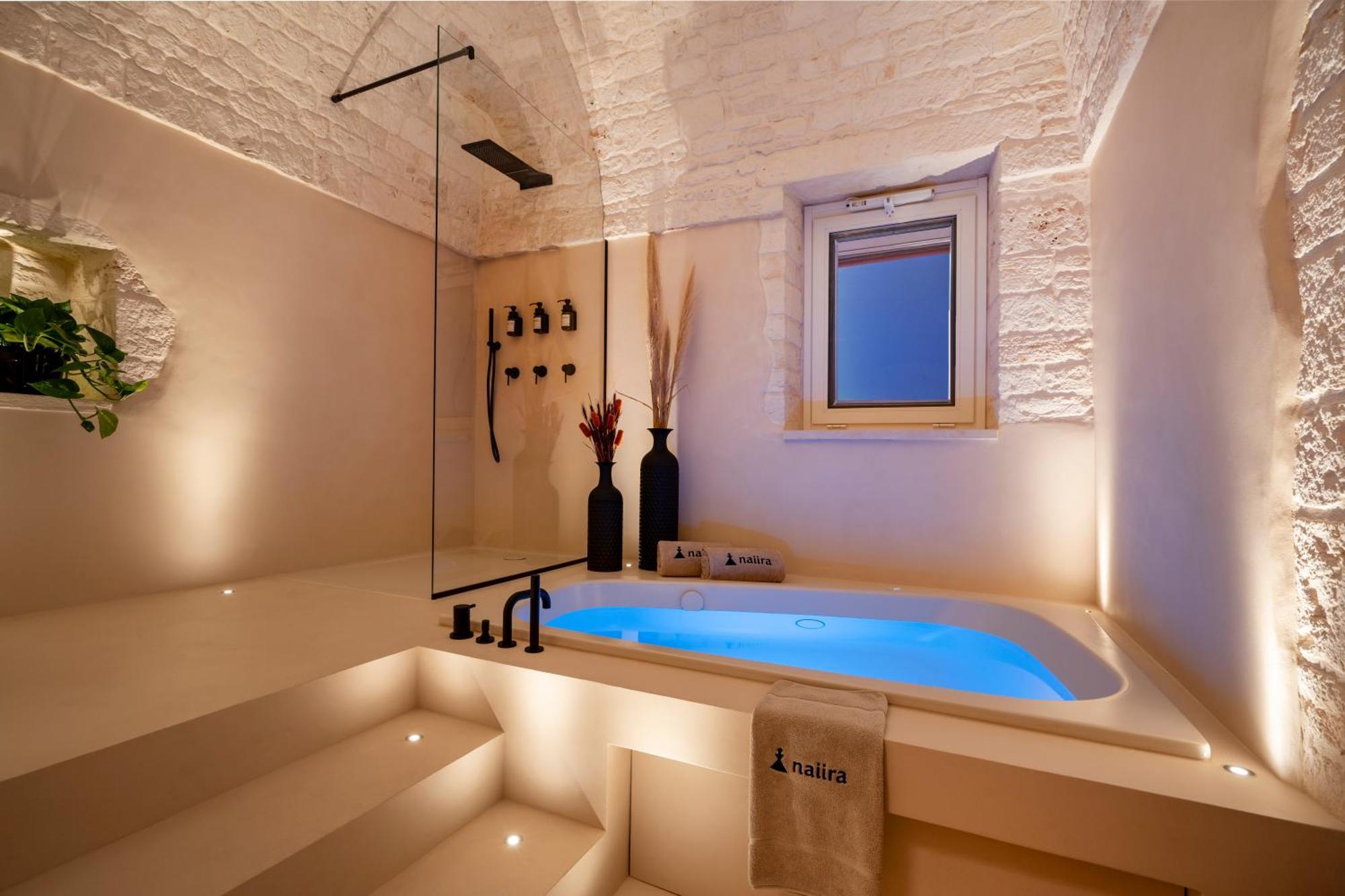 Naiira Luxury Trullo - Jacuzzi And Patio Alberobello Exterior foto