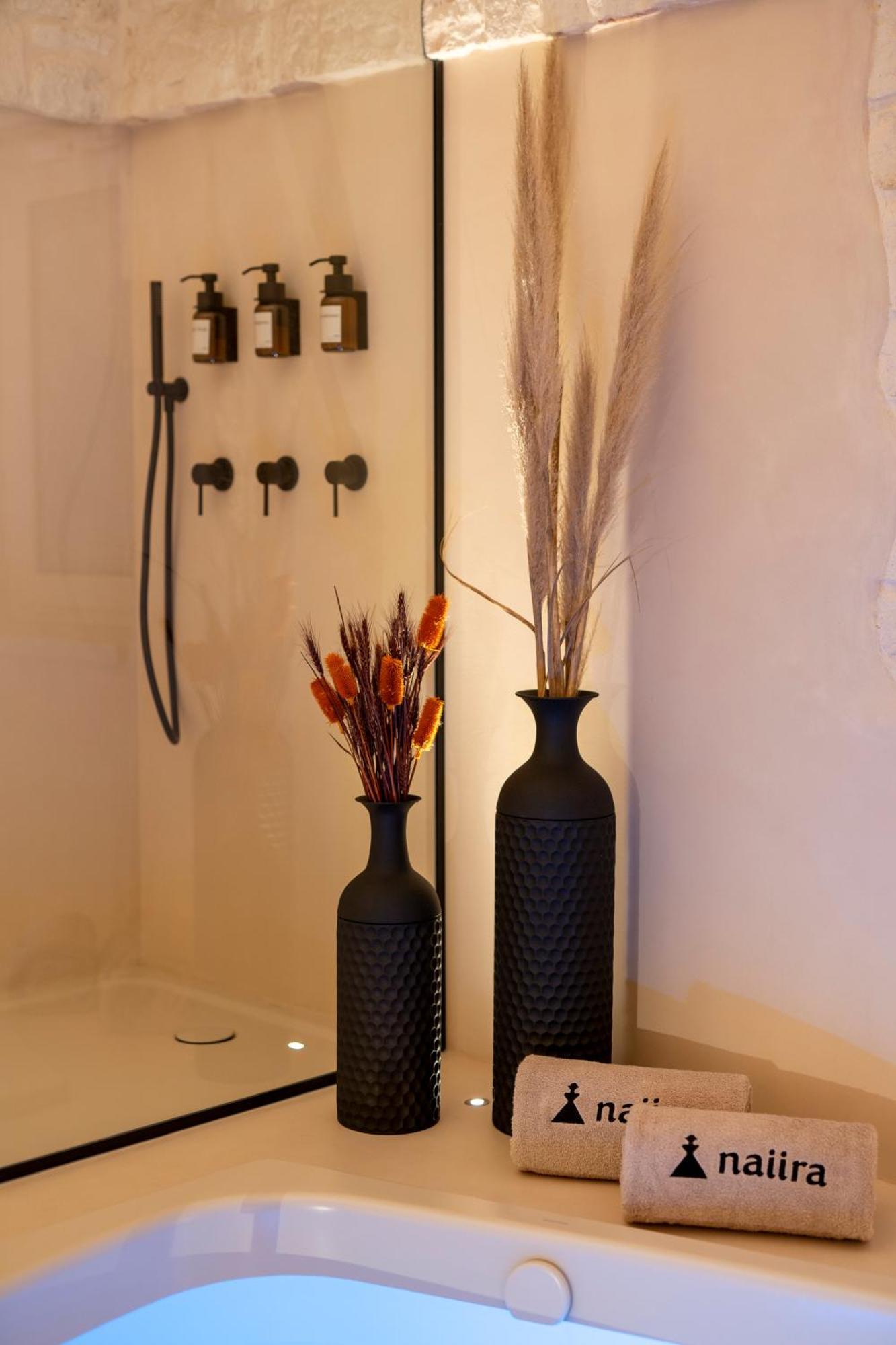 Naiira Luxury Trullo - Jacuzzi And Patio Alberobello Exterior foto