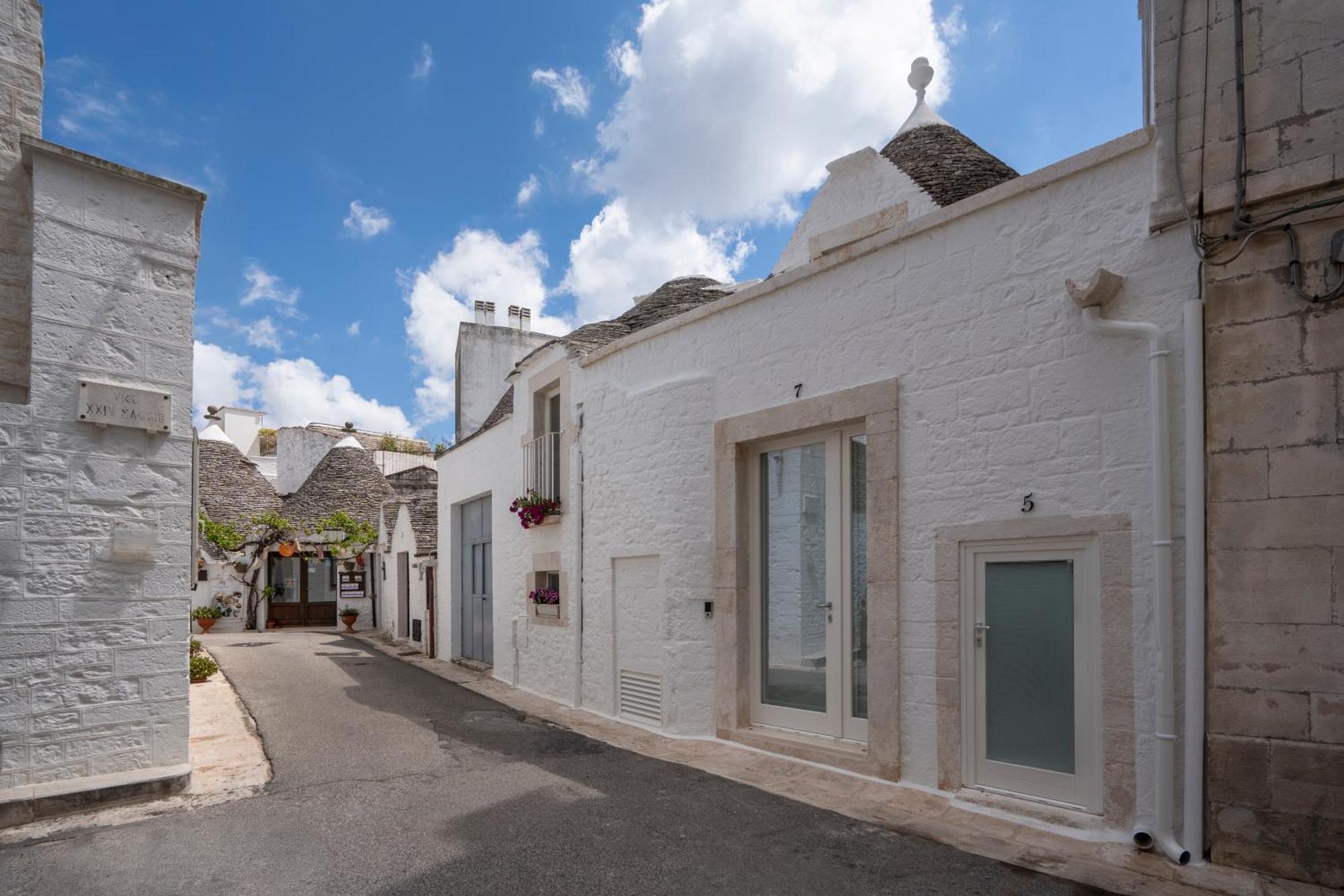 Naiira Luxury Trullo - Jacuzzi And Patio Alberobello Exterior foto